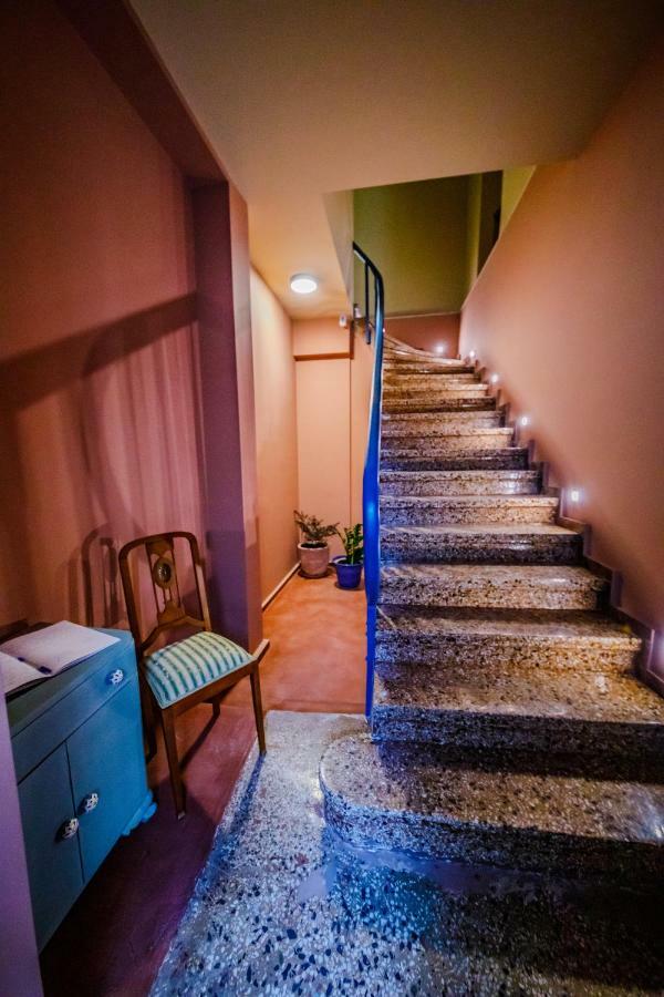 Stylish Studio Apartment - 1 House Kalamata Bagian luar foto